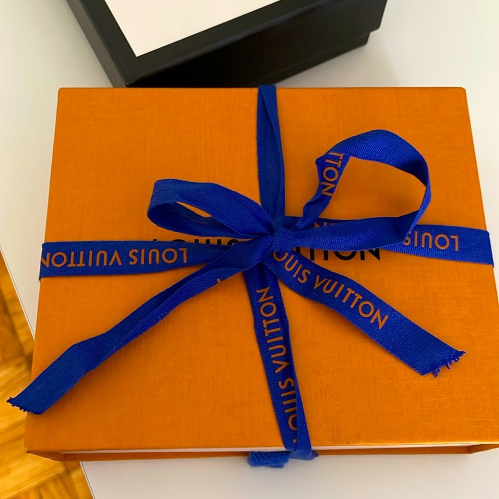 Louis Vuitton wallet package box